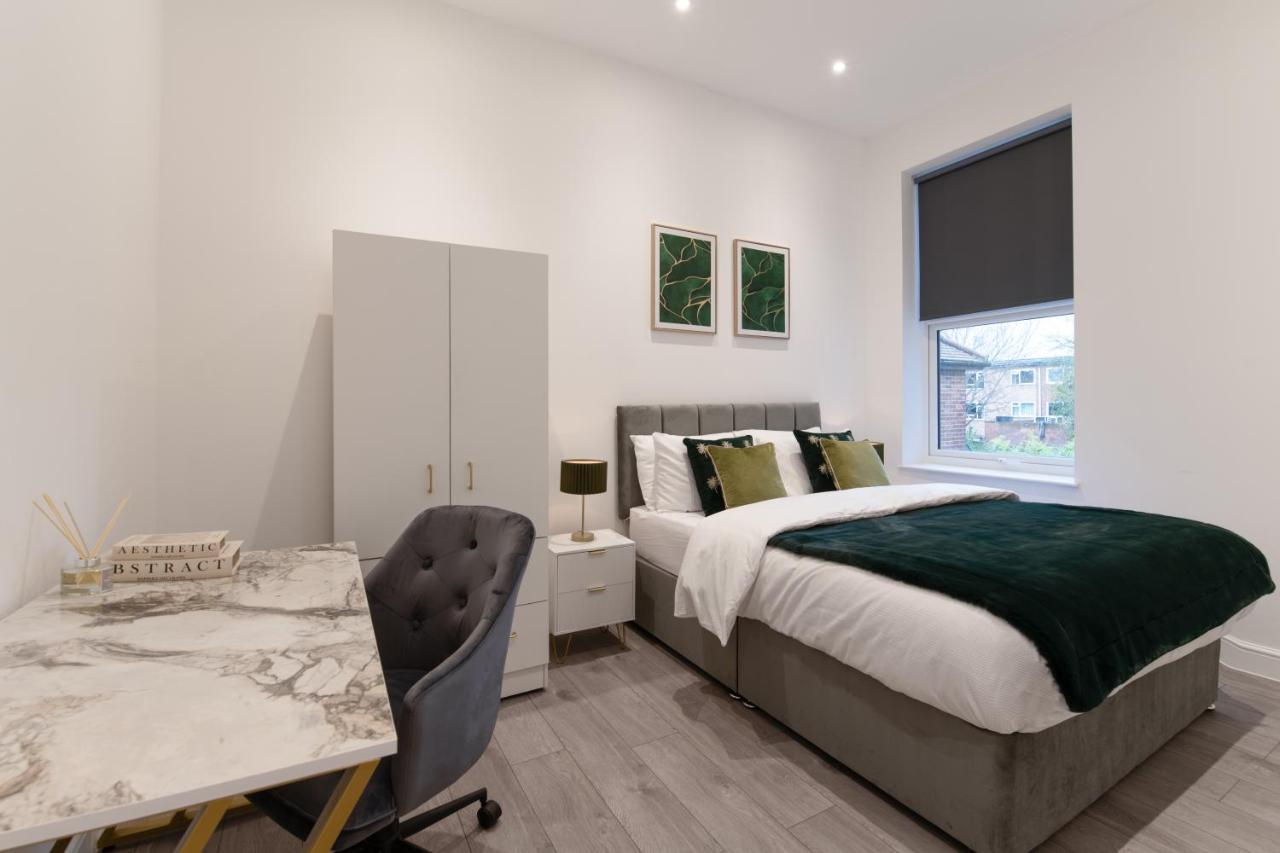 Whetstone Fantastic New, London Apartment 3 Bed 1 Bath & Parking מראה חיצוני תמונה